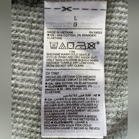 Old Navy Camo Cropped Tank Waffle Knit Size Large - Picture 7 of 9